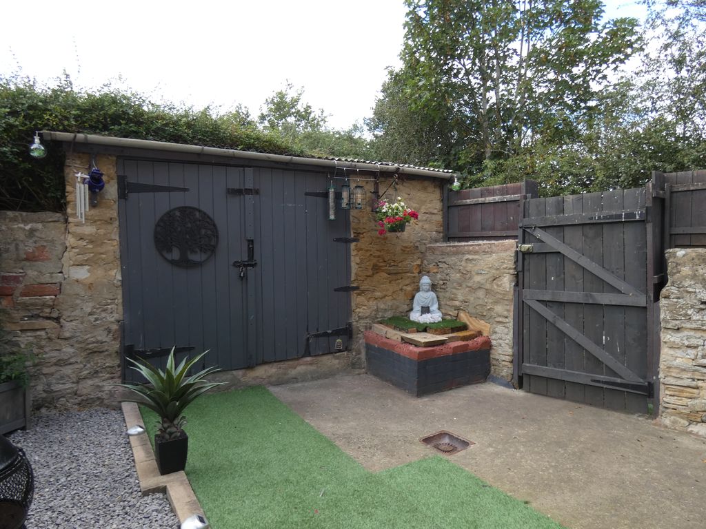 Courtyard- click for photo gallery